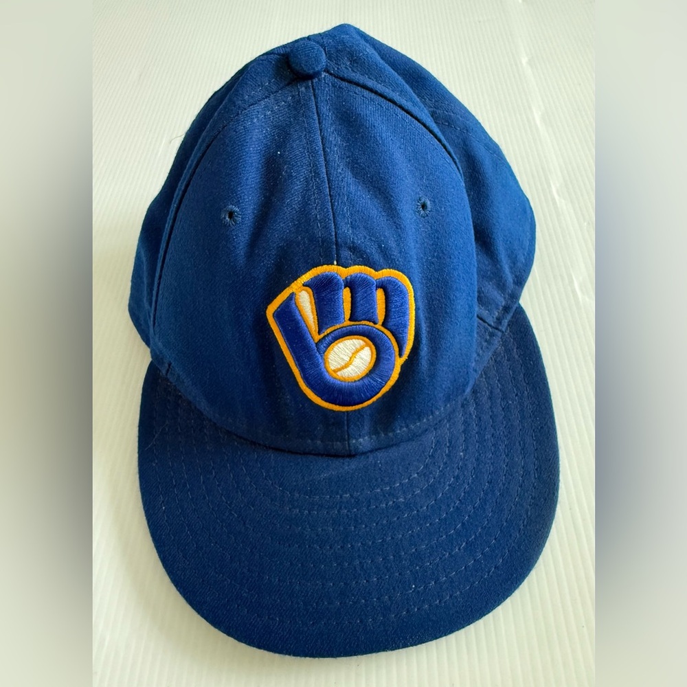 Vintage Milwaukee Brewers Hat Cap Men’s 7 1/2 Blue MLB USA Made New Era